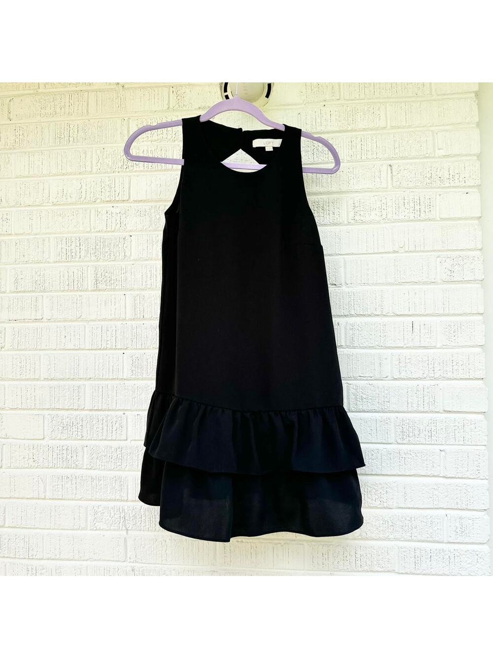 Loft Petite Black Sleeveless Shift Dress